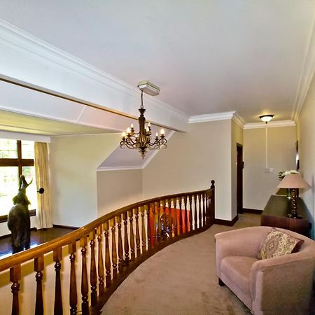 Eagle Wind Manor Hotel Hillcrest Ngoại thất bức ảnh