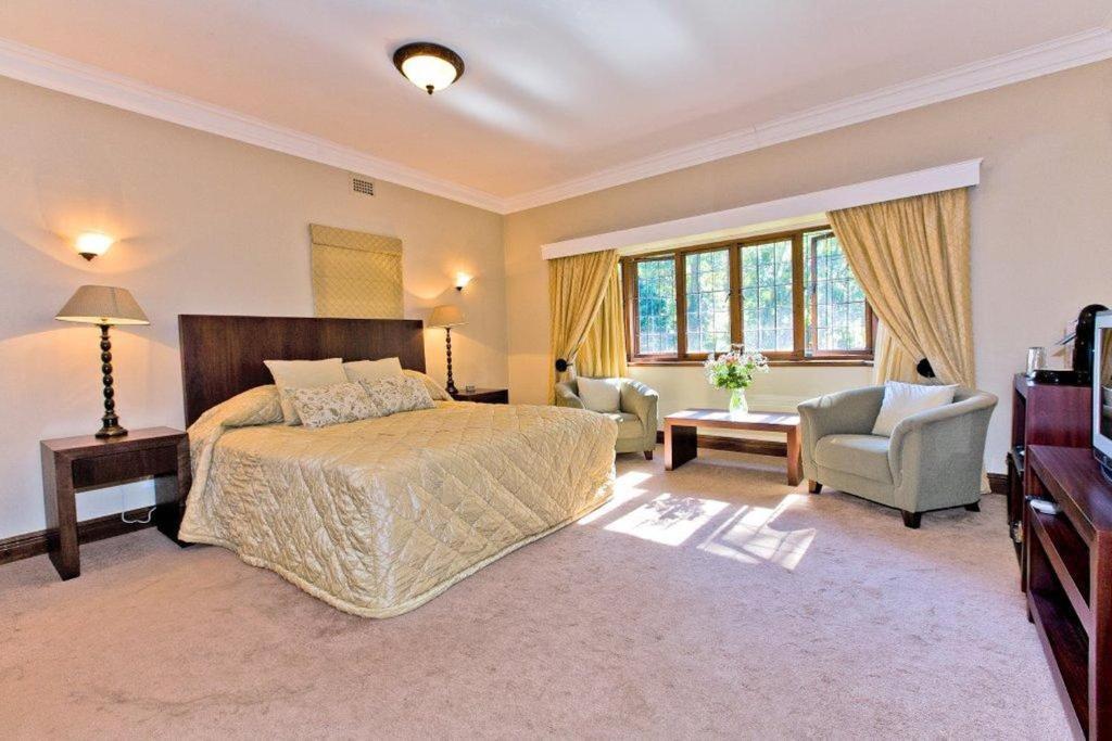 Eagle Wind Manor Hotel Hillcrest Ngoại thất bức ảnh