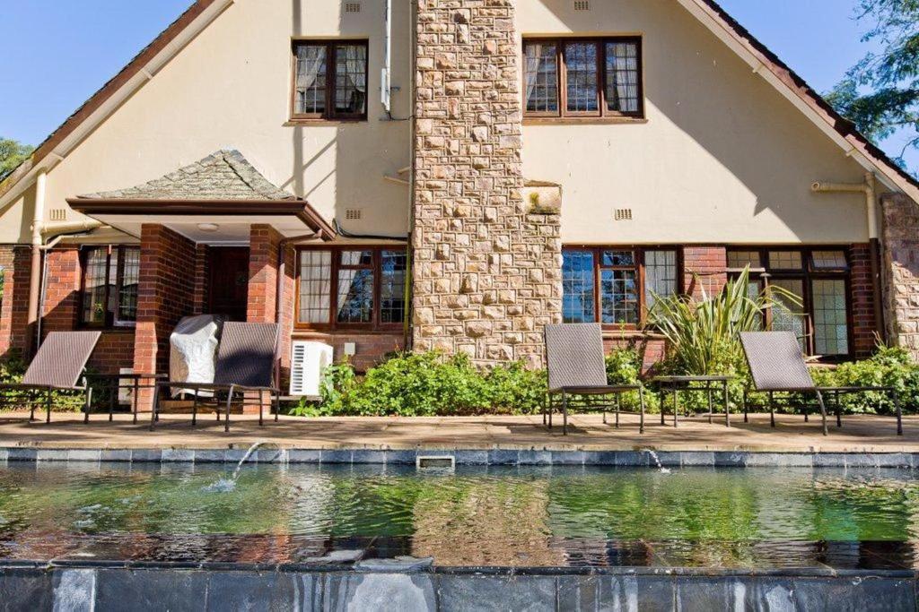 Eagle Wind Manor Hotel Hillcrest Ngoại thất bức ảnh